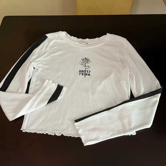 FOREVER 21~ LONG SLEEVE TEE~LG - Picture 1 of 9